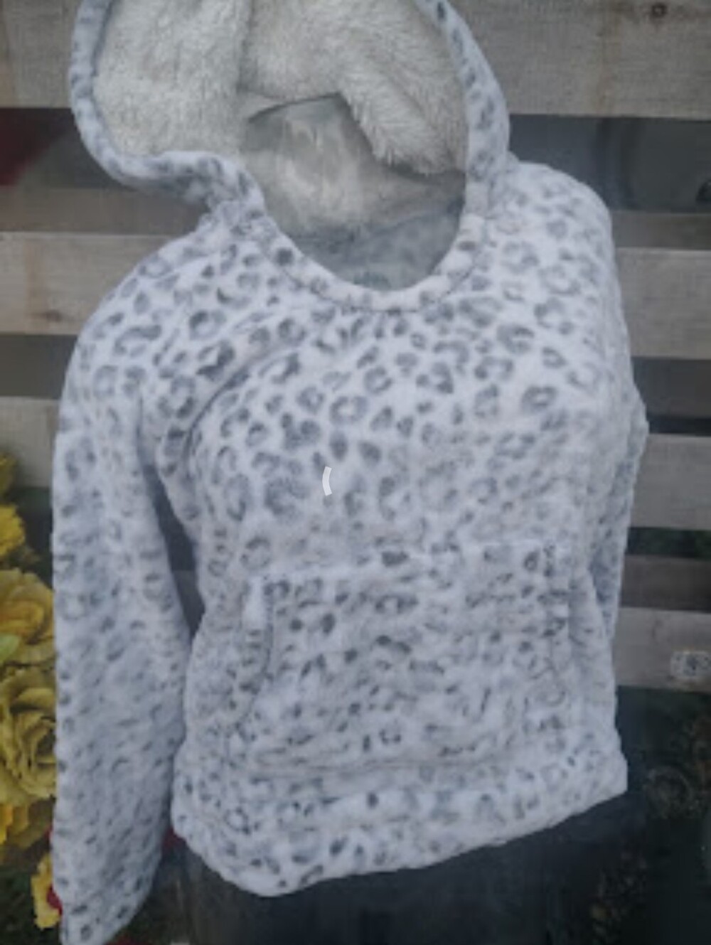 Makers Mark Cozy Faux Fur Hooded Pullover - Gray Leopard Print 14/16